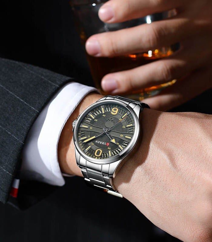 Montre Homme Curren Analog 8389 Fond Noir - Zaphyr Montres Tunisie